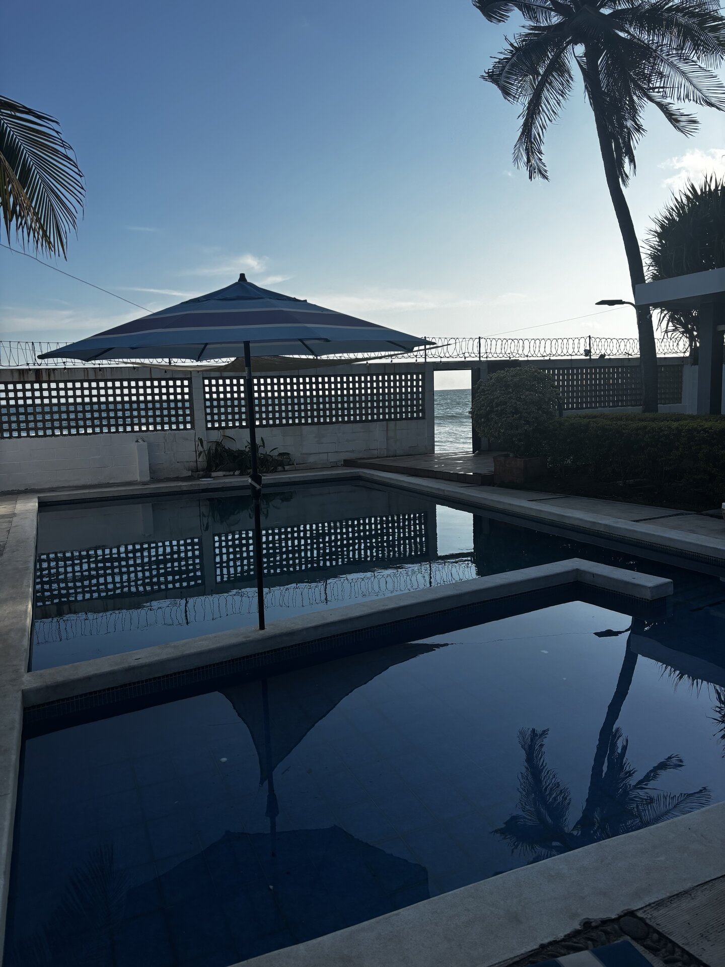 Pool with Pacific Ocean View – Oceanfrontsunsetvilla, La Libertad El Salvador